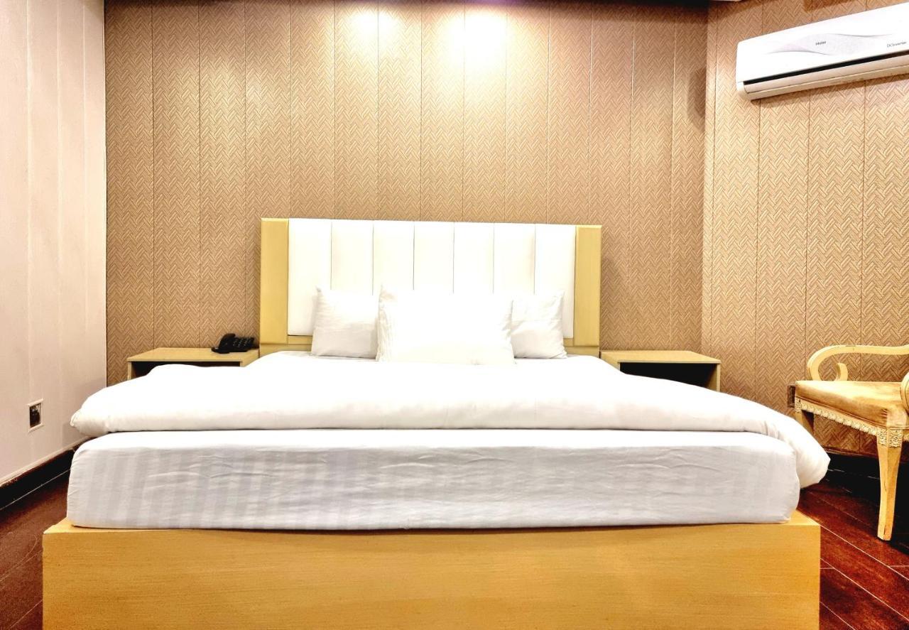 Hotel Visit Inn Executive Lahore Exterior foto